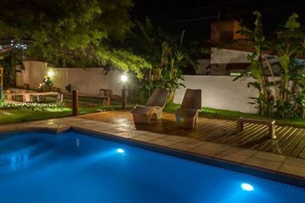 DUPLEX PARA 2 A 6 PERSONAS CON PILETA COMPARTIDA. PARRILLA. COCHERA. EQUIPAMIENTO FULL