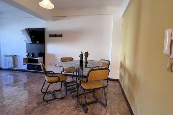 DEPARTAMENTO PARA 4 PERSONAS CON PILETA, COCHERA, QUINCHO A METROS DEL LAGO SAN ROQUE