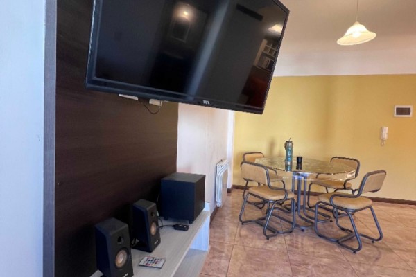 DEPARTAMENTO PARA 4 PERSONAS CON PILETA, COCHERA, QUINCHO A METROS DEL LAGO SAN ROQUE