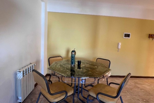 DEPARTAMENTO PARA 4 PERSONAS CON PILETA, COCHERA, QUINCHO A METROS DEL LAGO SAN ROQUE