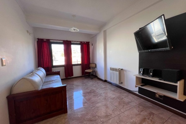 DEPARTAMENTO PARA 4 PERSONAS CON PILETA, COCHERA, QUINCHO A METROS DEL LAGO SAN ROQUE