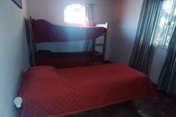 CABAÑA Nº1: 2 DORMITORIOS