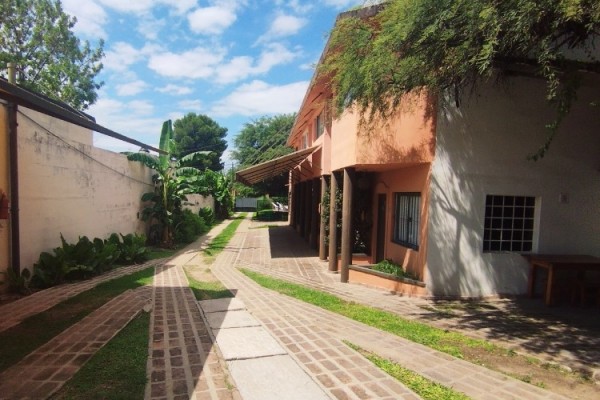 CABAÑA 7: 2 DORMITORIOS