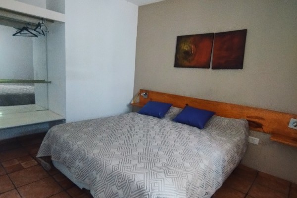 CABAÑA 7: 2 DORMITORIOS