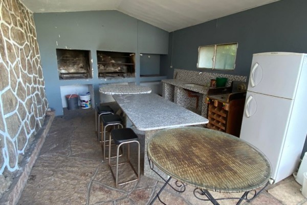 DEPARTAMENTOS SOBRE EL LAGO PARA 4/6 PERSONAS CON PILETA