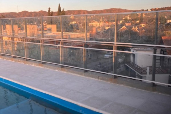 HERMOSO DEPARTAMENTO CON PILETA A METROS DEL LAGO