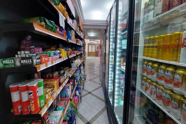 DEPARTAMENTO PARA 4 A 50 METROS DEL MAR CON PILETA, QUINCHO, JUEGOS EN INGLESES NORTE