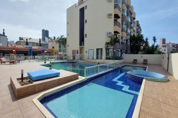 DEPARTAMENTO PARA 4 A 50 METROS DEL MAR CON PILETA, QUINCHO, JUEGOS EN INGLESES NORTE