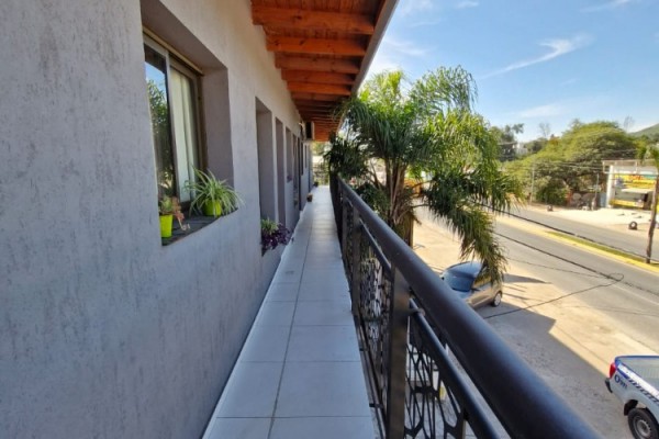 DEPARTAMENTO EN AV. CARCANO. UN DORMITORIO. COCHERA