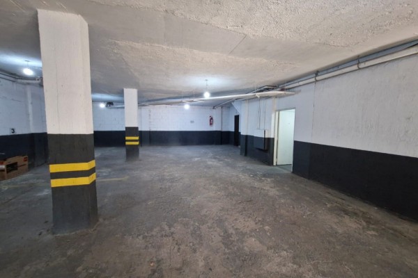 DEPARTAMENTO CENTRICO - UN DORMITORIO CON BALCON-PISCINA-COCHERA