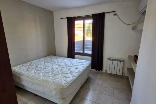 DEPARTAMENTO CENTRICO - UN DORMITORIO CON BALCON-PISCINA-COCHERA