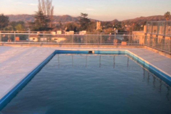 DEPARTAMENTO DE CATEGORIA EN COMPLEJO. PISCINA. QUINCHO. COCHERAS