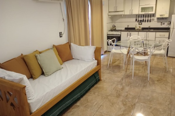 DEPARTAMENTO DE CATEGORIA EN COMPLEJO. PISCINA. QUINCHO. COCHERAS