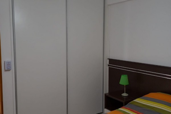 DEPARTAMENTO DE CATEGORIA EN COMPLEJO. PISCINA. QUINCHO. COCHERAS