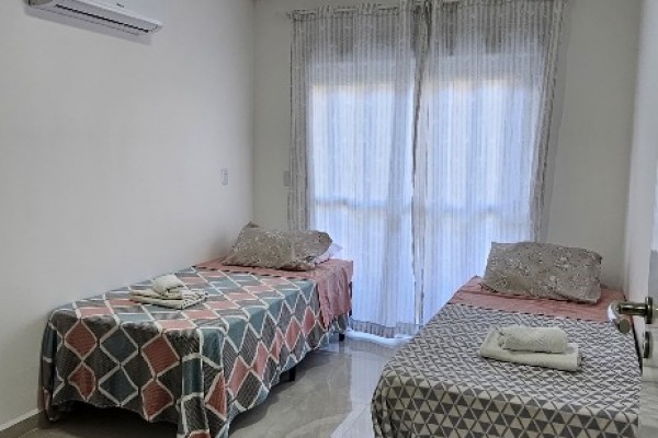 ALQUILER EN INGLESES, FLORIANOPOLIS PARA 6 PERSONAS FRENTE AL MAR