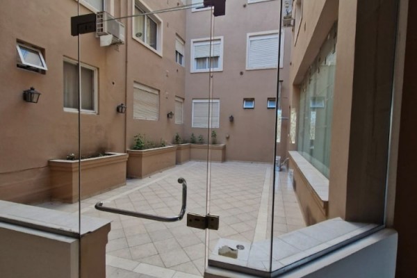 Departamento 2 dormitorios en villa Carlos paz con pileta y cochera