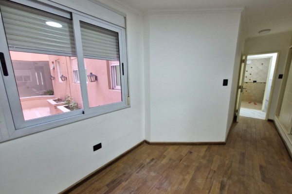 Departamento 2 dormitorios en villa Carlos paz con pileta y cochera