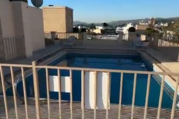 Departamento 2 dormitorios en villa Carlos paz con pileta y cochera