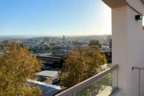 Departamento 2 dormitorios en villa Carlos paz con pileta y cochera