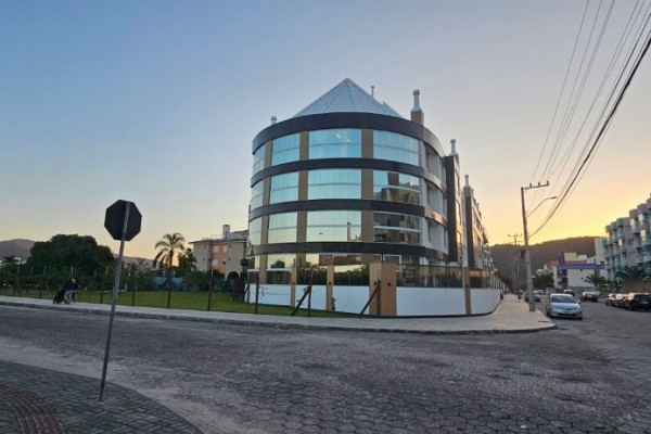 4 PERSONAS (2 dorm) - FRENTE AL MAR - CON PÌSCINA