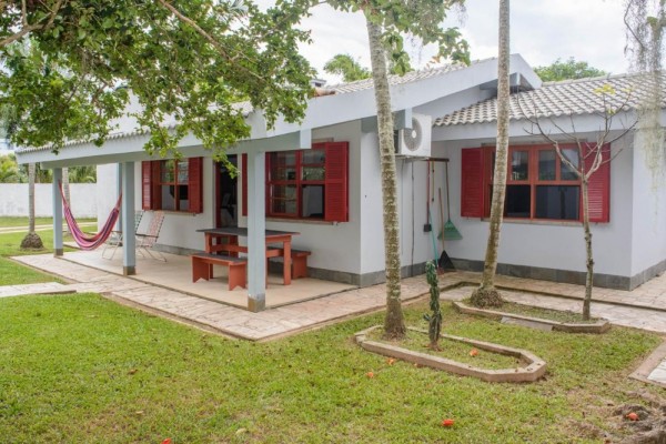 CASA PARA 8 A 500 METROS DEL MAR