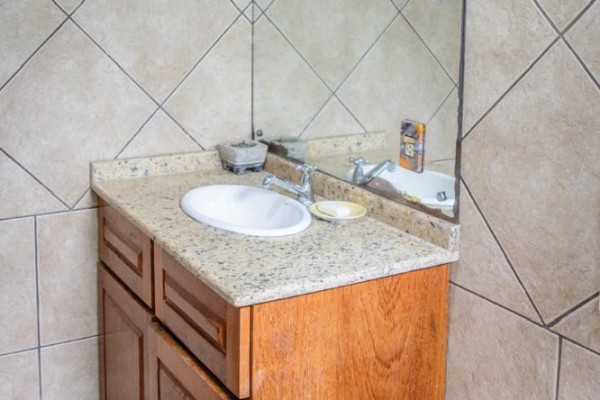 CASA PARA 8 A 500 METROS DEL MAR