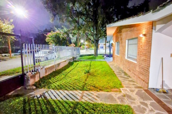 CASA PARA 8 PERSONAS CON PARQUE-QUINCHO-PILETA