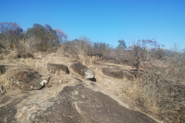 LOTE DE 2200 METROS SOBRE EL RIO EN CABALANGO, HERMOSO ENTORNO NATURAL