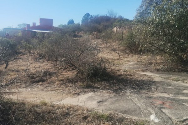 LOTE DE 2200 METROS SOBRE EL RIO EN CABALANGO, HERMOSO ENTORNO NATURAL