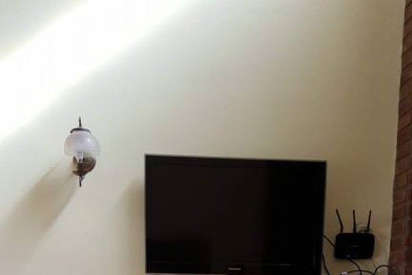 CASA PARA 10/12 PERSONAS - CENTRICA - 5 DORMITORIOS - PILETA CERRADA - QUINCHO - EQUIPAMIENTO FULL