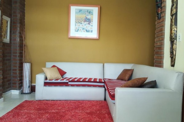 CASA PARA 10/12 PERSONAS - CENTRICA - 5 DORMITORIOS - PILETA CERRADA - QUINCHO - EQUIPAMIENTO FULL