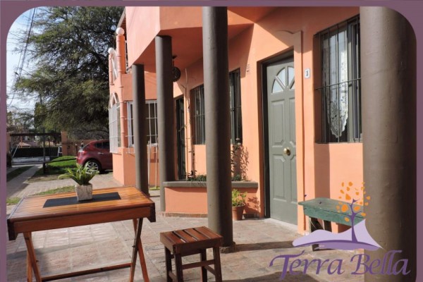 DUPLEX PARA 2 A 6 PERSONAS CON PILETA COMPARTIDA. PARRILLA. COCHERA. EQUIPAMIENTO FULL