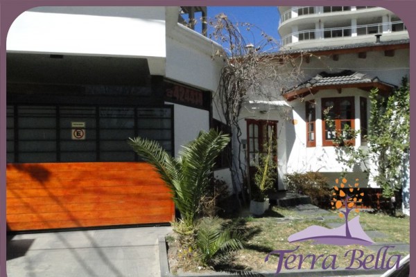 CASA PARA 8/10 PERSONAS - CENTRICA - 3/4 DORMITORIOS - PILETA - GALERIA - PARRILLA - EQUIPAMIENTO FULL