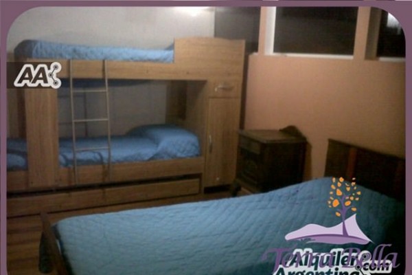 CASA PARA 8/10 PERSONAS - CENTRICA - 3/4 DORMITORIOS - PILETA - GALERIA - PARRILLA - EQUIPAMIENTO FULL