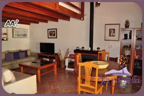 CASA PARA 8/10 PERSONAS - CENTRICA - 3/4 DORMITORIOS - PILETA - GALERIA - PARRILLA - EQUIPAMIENTO FULL
