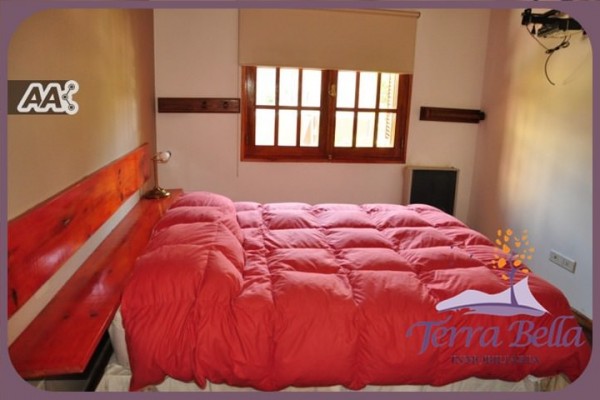 CASA PARA 8/10 PERSONAS - CENTRICA - 3/4 DORMITORIOS - PILETA - GALERIA - PARRILLA - EQUIPAMIENTO FULL