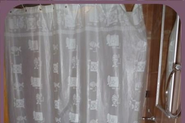 CASA PARA 6 PERSONAS CON PILETA USO EXCLUSIVO-QUINCHO-PATIO