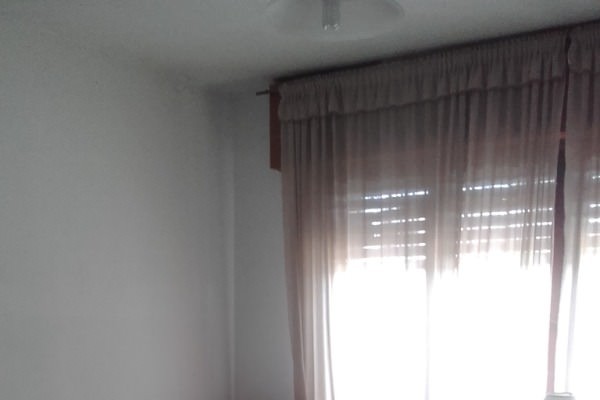 cASA PARA 6 PERSONAS FRENTE AL LAGO! PARQUE - PILETA- VISTA INCREIBLE