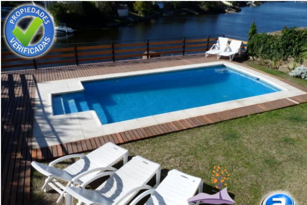 CASA PARA 8/10  SOBRE EL LAGO SAN ROQUE. HERMOSA VISTA. PILETA (COMPARTIDA)