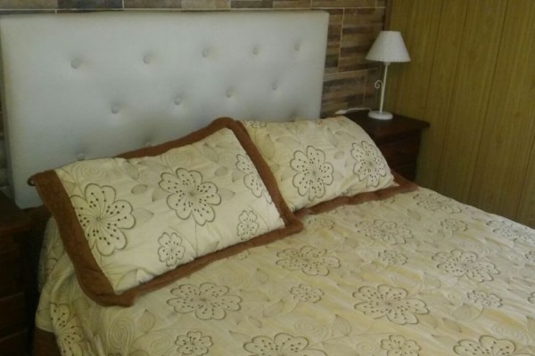 CASA PARA 10/12 PERSONAS - CENTRICA - 5 DORMITORIOS - PILETA CERRADA - QUINCHO - EQUIPAMIENTO FULL