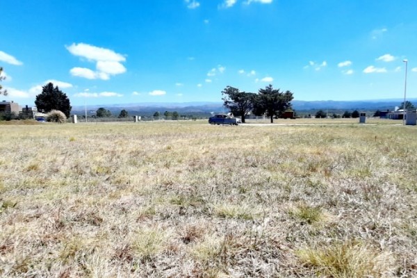 LOTE EN COUNTRY CARLOS PAZ GOLF - SAN ANTONIO DE ARREDONDO