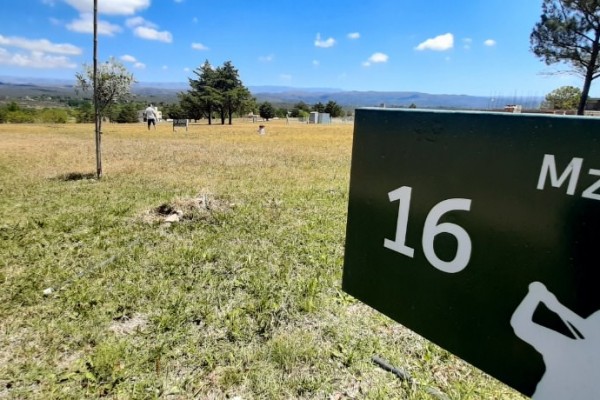 LOTE EN COUNTRY CARLOS PAZ GOLF - SAN ANTONIO DE ARREDONDO