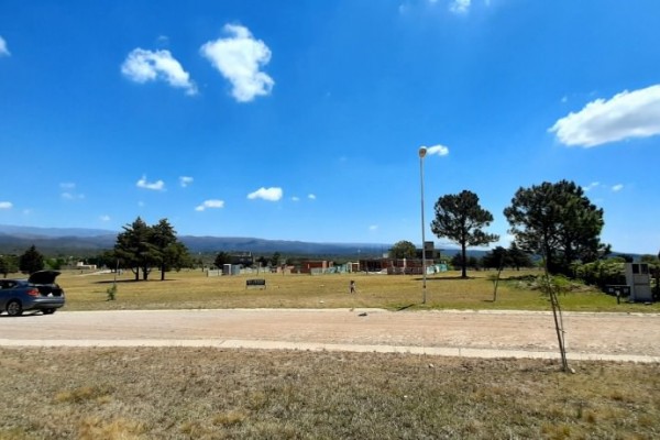 LOTE EN COUNTRY CARLOS PAZ GOLF - SAN ANTONIO DE ARREDONDO