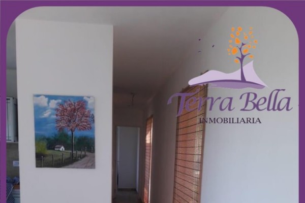 MUY LINDA CASA CON HERMOSA VISTA AL LAGO SAN ROQUE
