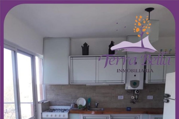 MUY LINDA CASA CON HERMOSA VISTA AL LAGO SAN ROQUE