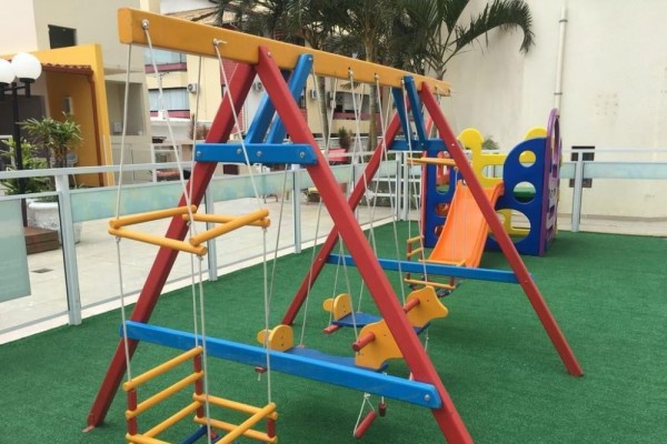DEPARTAMENTO PARA 4 A 50 METROS DEL MAR CON PILETA, QUINCHO, JUEGOS EN INGLESES NORTE