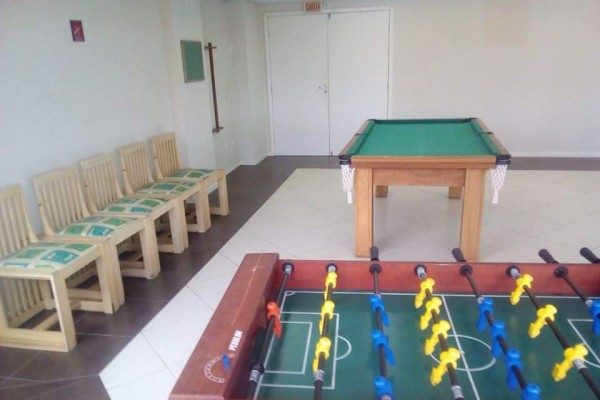 DEPARTAMENTO PARA 4 A 50 METROS DEL MAR CON PILETA, QUINCHO, JUEGOS EN INGLESES NORTE