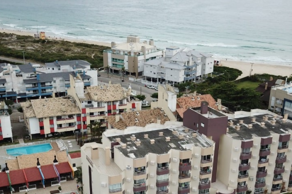 DEPARTAMENTO PARA 4 A 50 METROS DEL MAR CON PILETA, QUINCHO, JUEGOS EN INGLESES NORTE