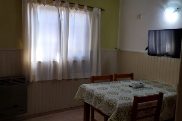 CHALET+DEPTO EN Bº SOL Y LAGO