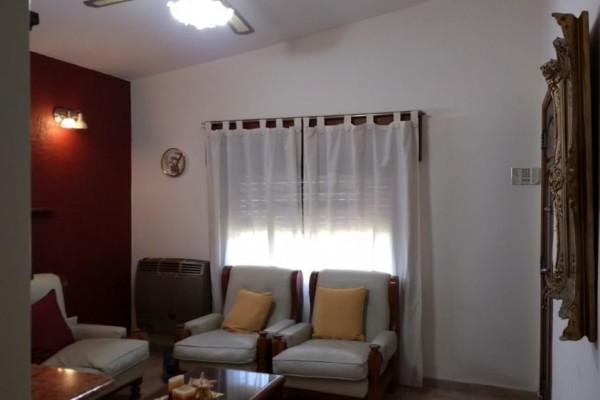 CHALET+DEPTO EN Bº SOL Y LAGO